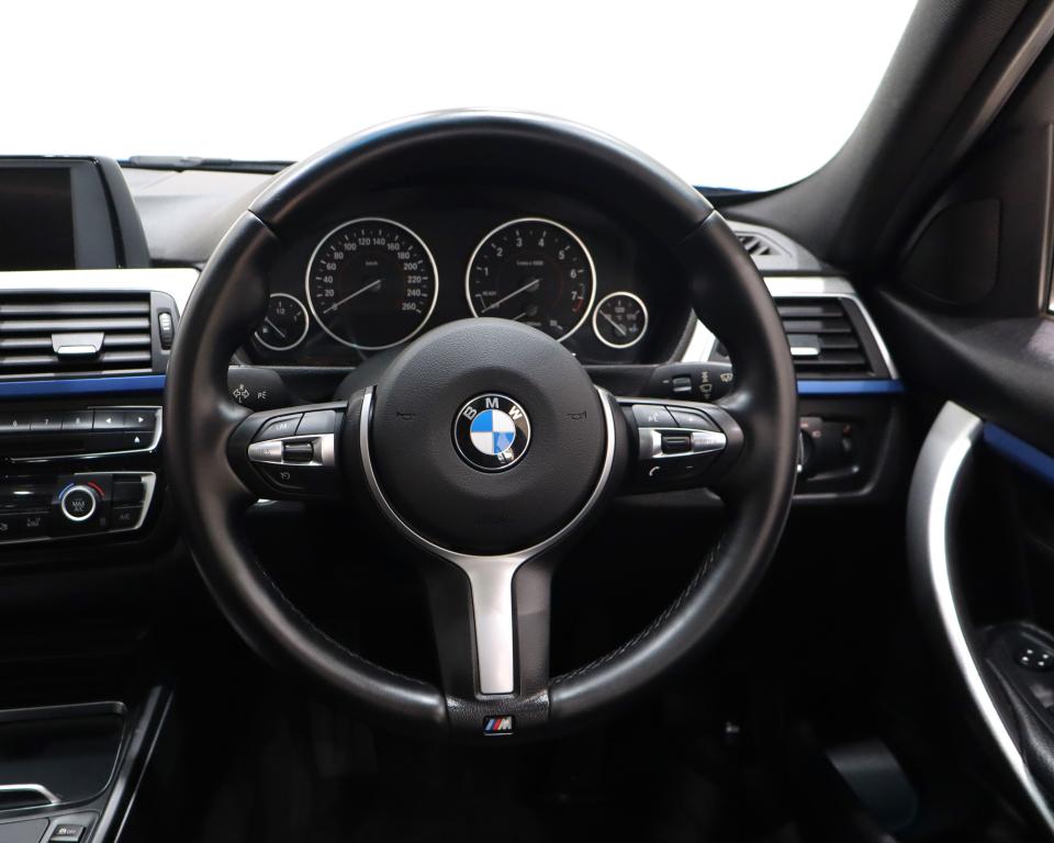 2015 BMW 3 Series 320i M Sport Auto