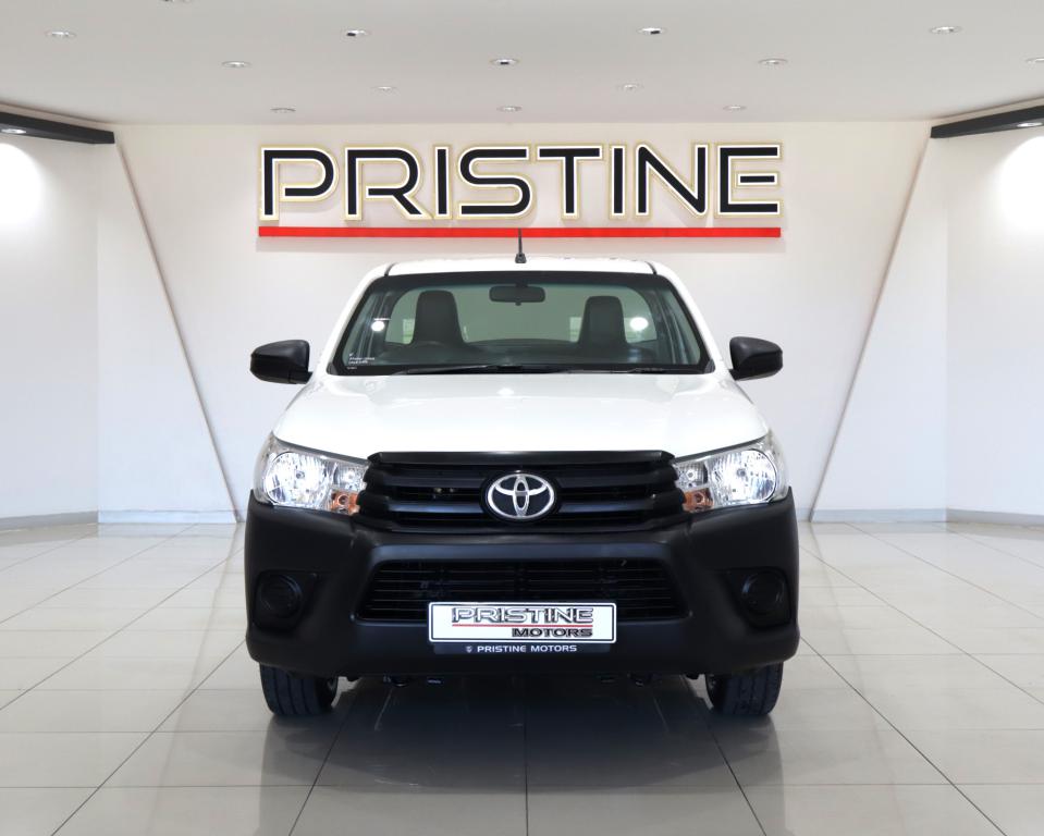 2022 Toyota Hilux 2.0 (Aircon)