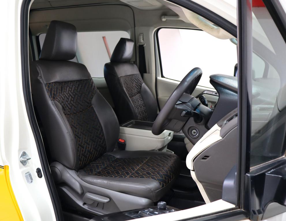 2019 Toyota Quantum 2.8 SLWB Bus 14-Seater GL