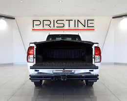 2022 Toyota Hilux 2.0 (Aircon)