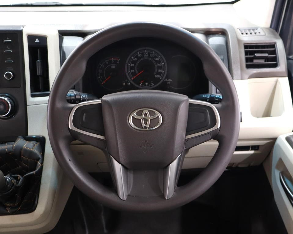 2019 Toyota Quantum 2.8 SLWB Bus 14-Seater GL