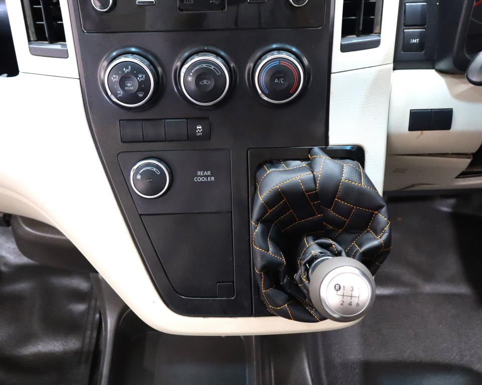 2019 Toyota Quantum 2.8 SLWB Bus 14-Seater GL
