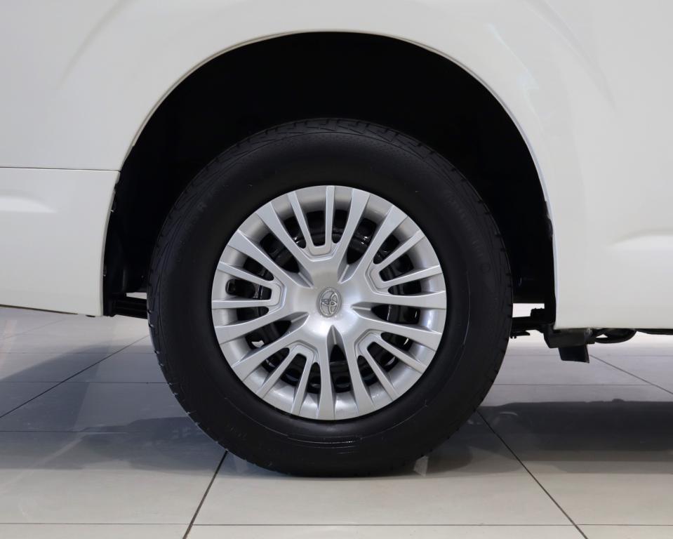 2020 Toyota Quantum 2.8 SLWB Bus 14-Seater GL
