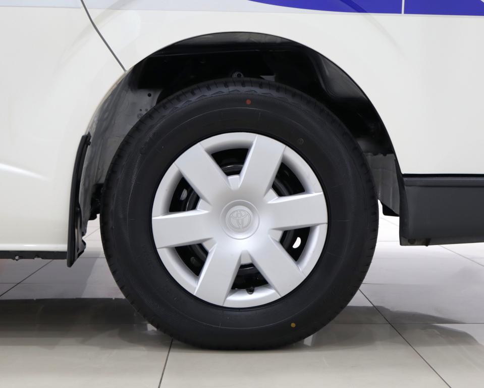 2024 Toyota Quantum 2.5D-4D Sesfikile