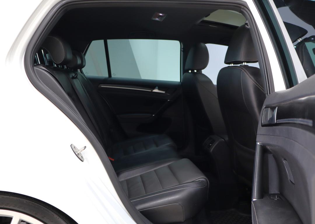 2019 Volkswagen Golf R