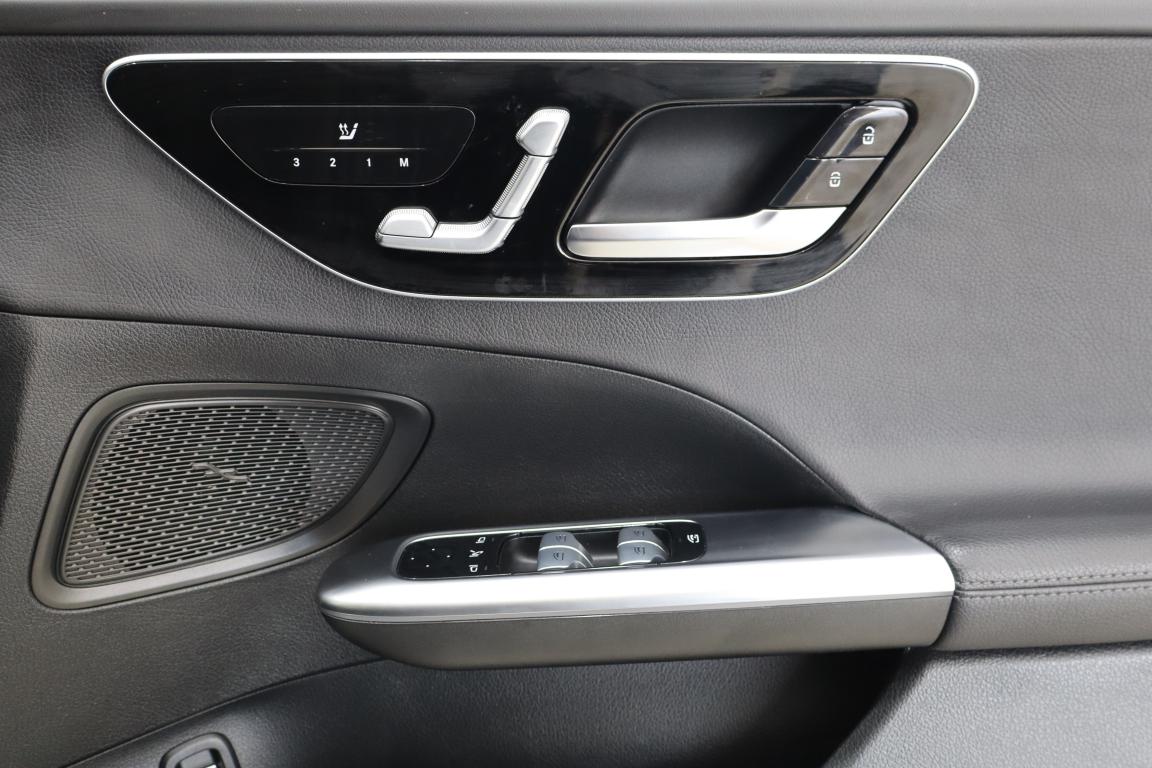 2022 Mercedes-Benz C-Class C200 AMG Line