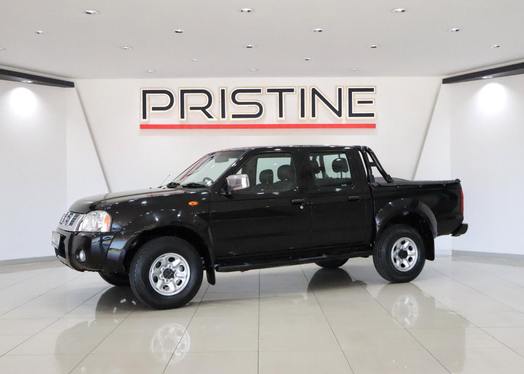 2013 Nissan NP300 Hardbody 2.4 Double Cab 4x4