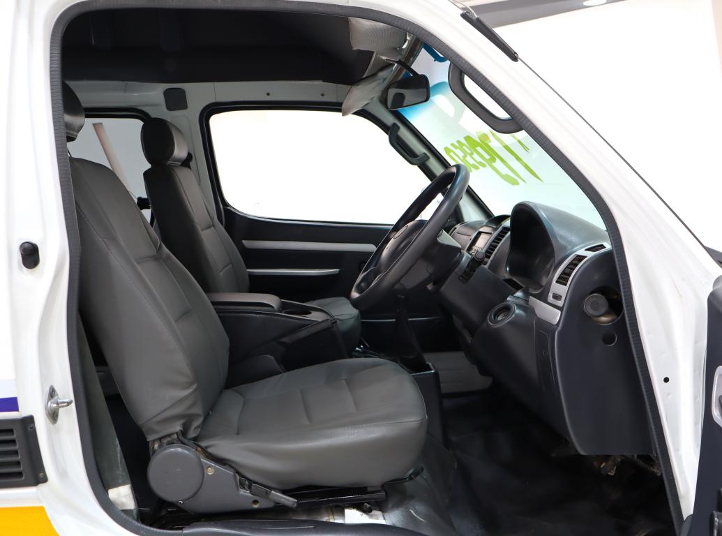 2019 Golden Dragon Ikumbi 2.2i 14-Seater