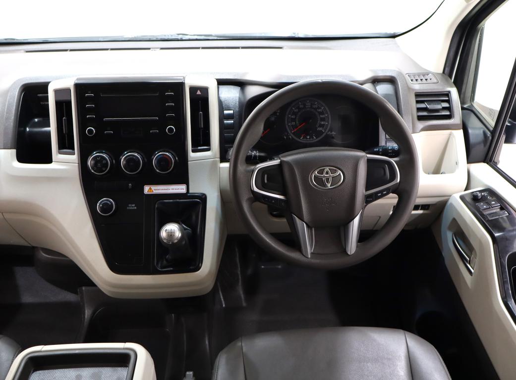 2019 Toyota Quantum 2.8 SLWB Bus 14-Seater GL