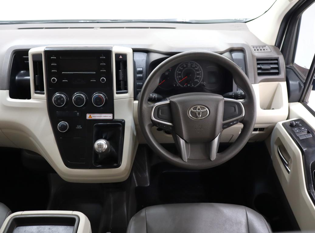 2019 Toyota Quantum 2.8 SLWB Bus 14-Seater GL