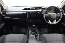 2017 Toyota Hilux 2.4GD-6 Xtra cab SRX