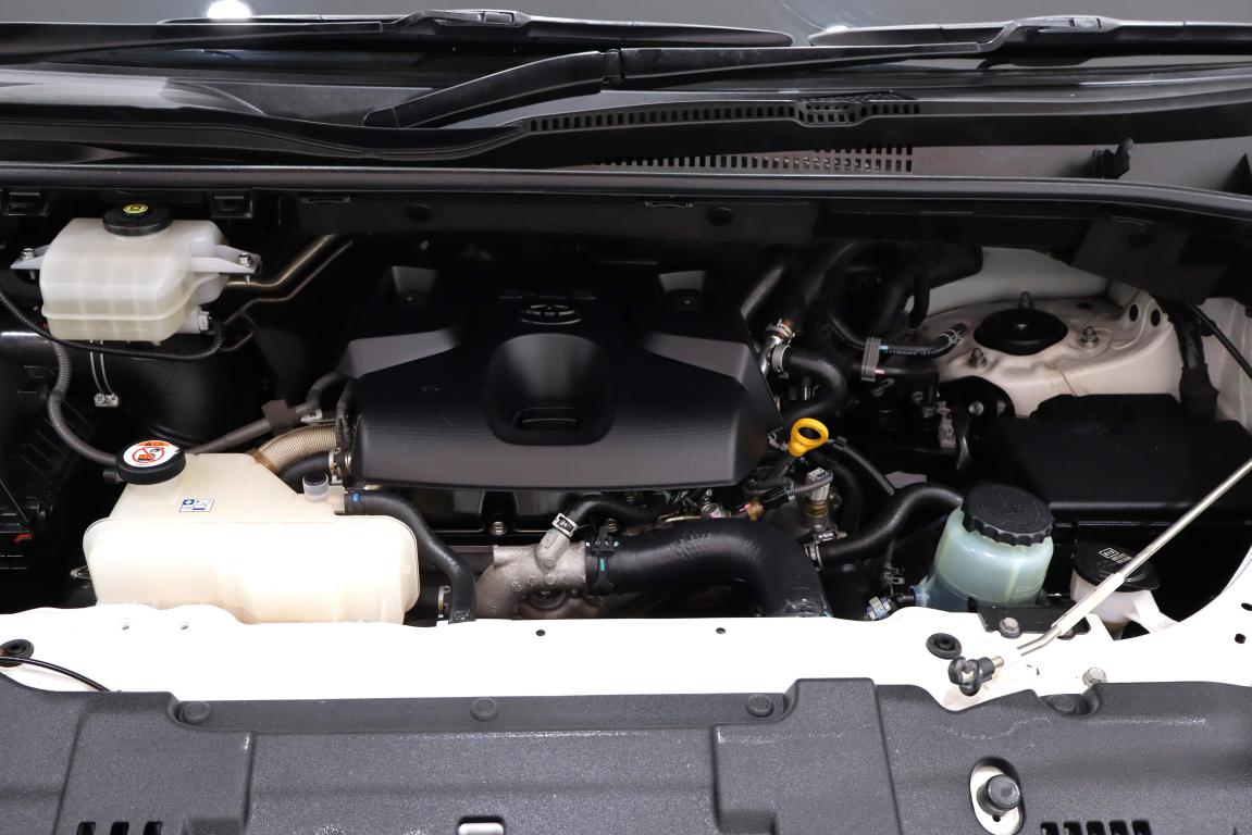 2019 Toyota Quantum 2.8 SLWB Bus 14-Seater GL