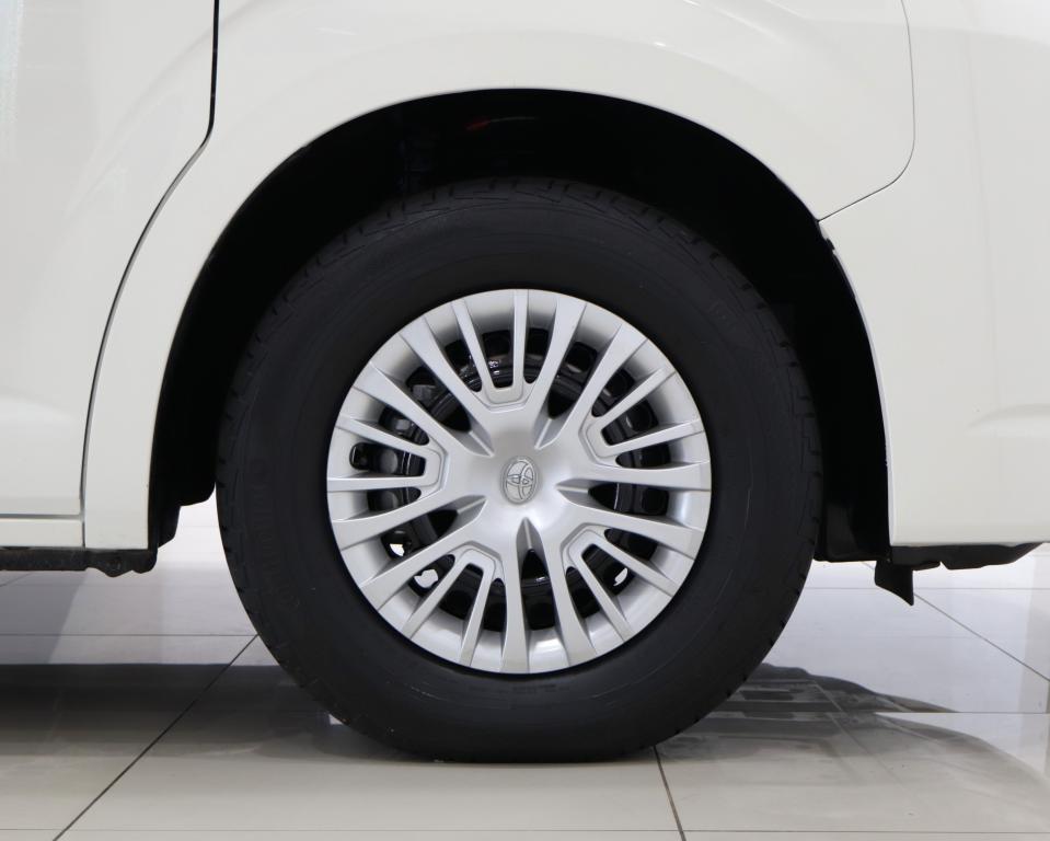 2019 Toyota Quantum 2.8 SLWB Bus 14-Seater GL