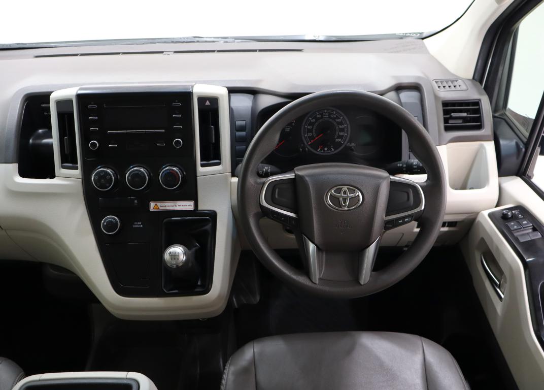 2019 Toyota Quantum 2.8 SLWB Bus 14-Seater GL