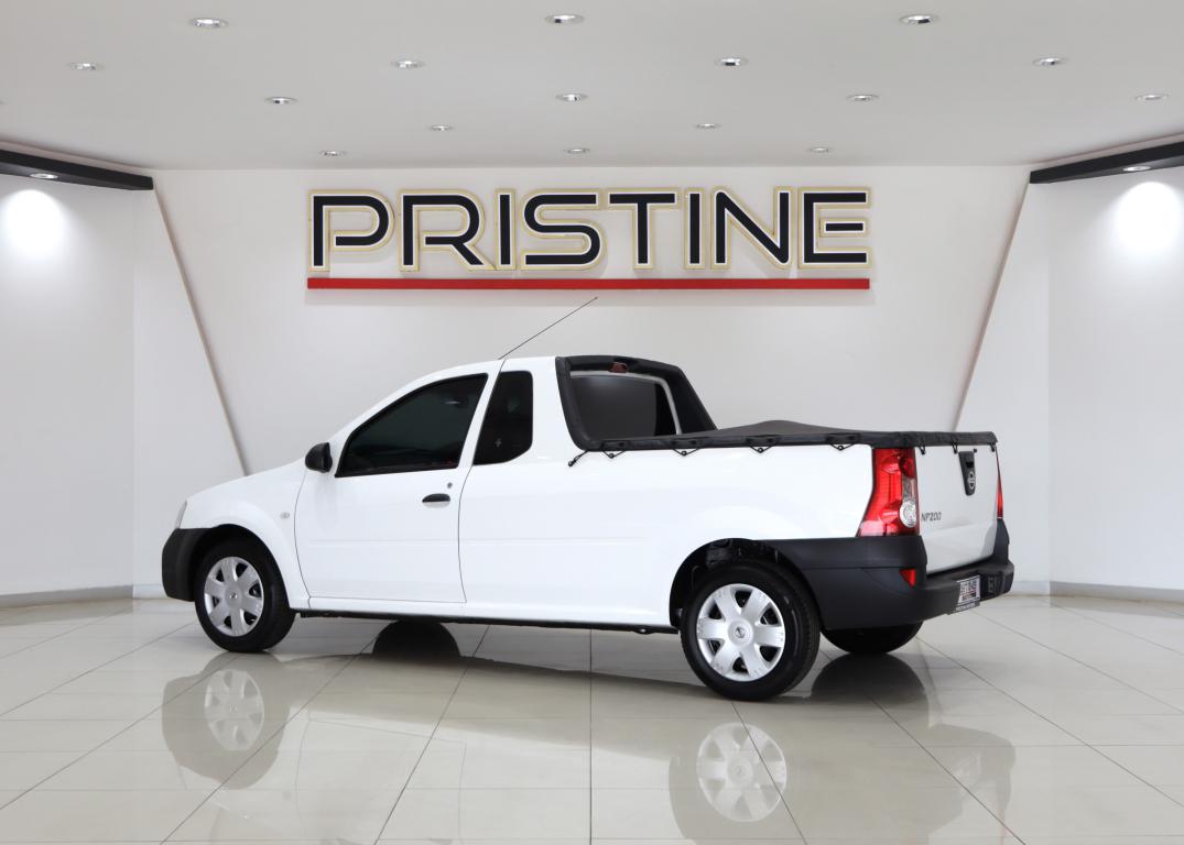 2022 Nissan NP200 1.6i (Aircon) Safety Pack