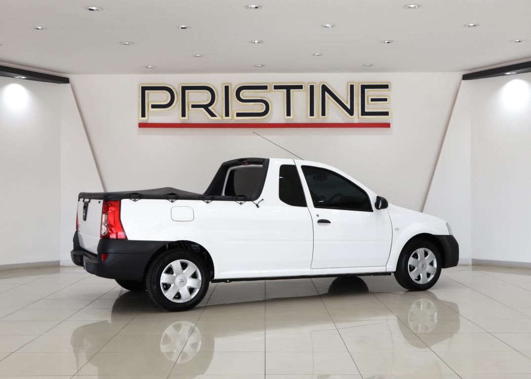 2022 Nissan NP200 1.6i (Aircon) Safety Pack