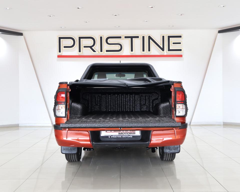 2022 Toyota Hilux 2.0 (Aircon)